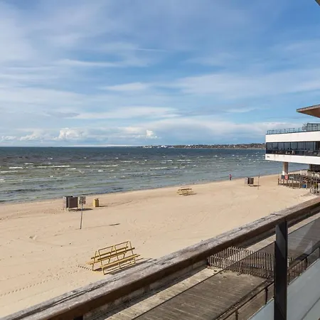 아파트 Superior Front Apt With Sauna & Balcony