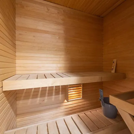 Superior Front Apt With Sauna & Balcony * 탈린